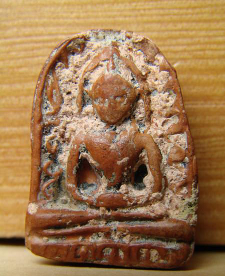 泰国佛教文化中的产物：佛牌种类及佛牌功效分析